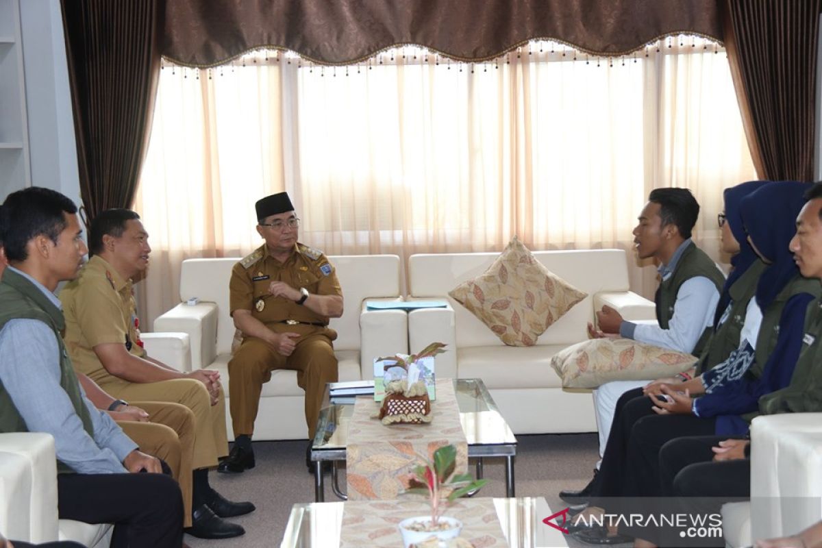Bupati lepas para pengajar muda Indonesia angkatan III
