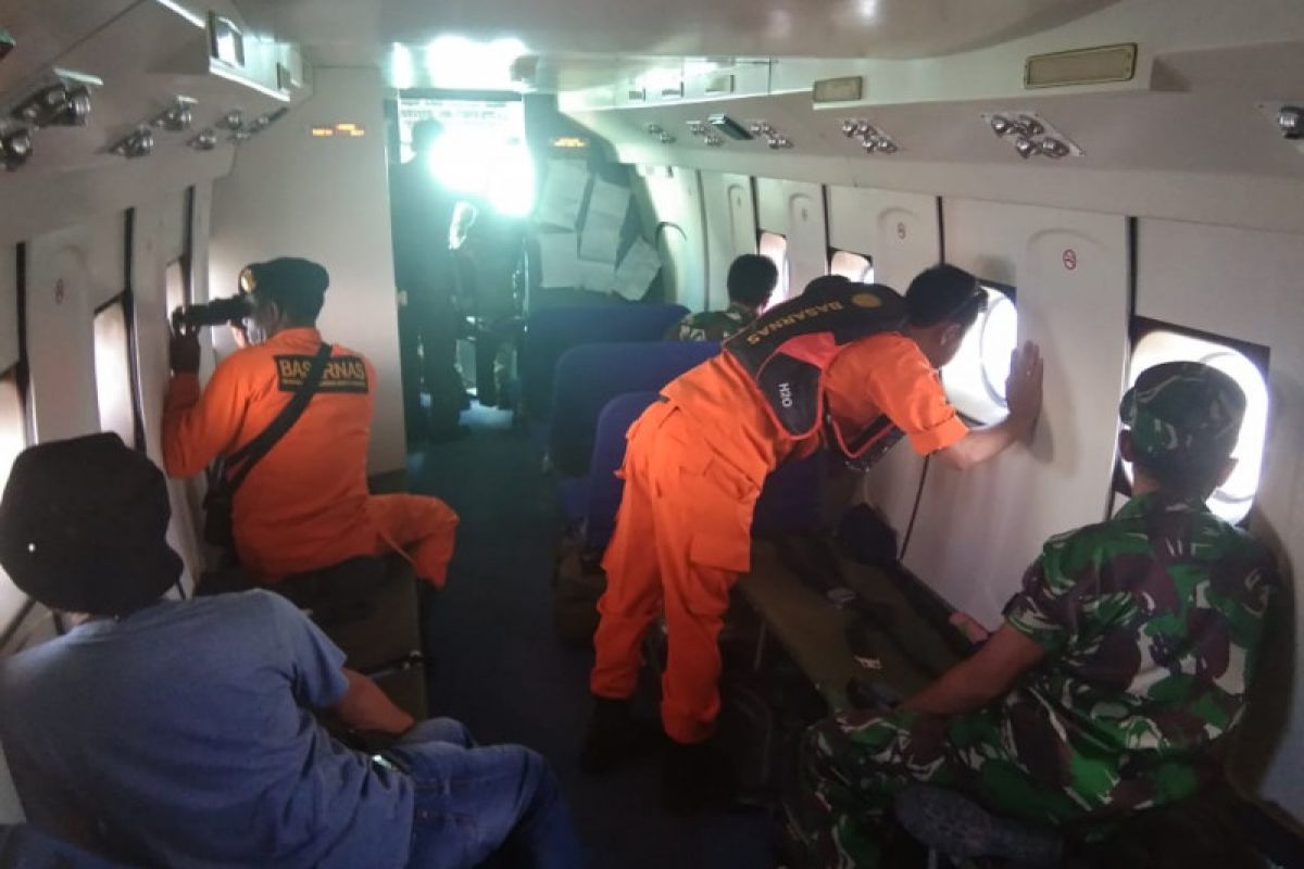 TNI AL kerahkan pesawat patroli cari kapal hilang di Papua