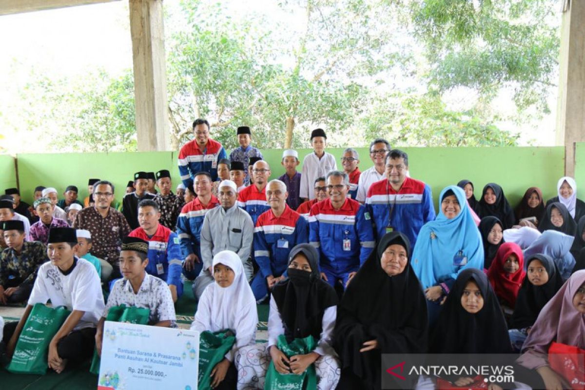 Pertamina EP Asset 1 Jambi santuni anak yatim piatu