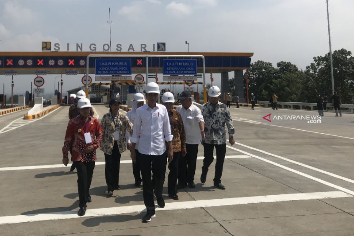 Diresmikan Jokowi, tol Pandaan-Malang digratiskan hingga Lebaran