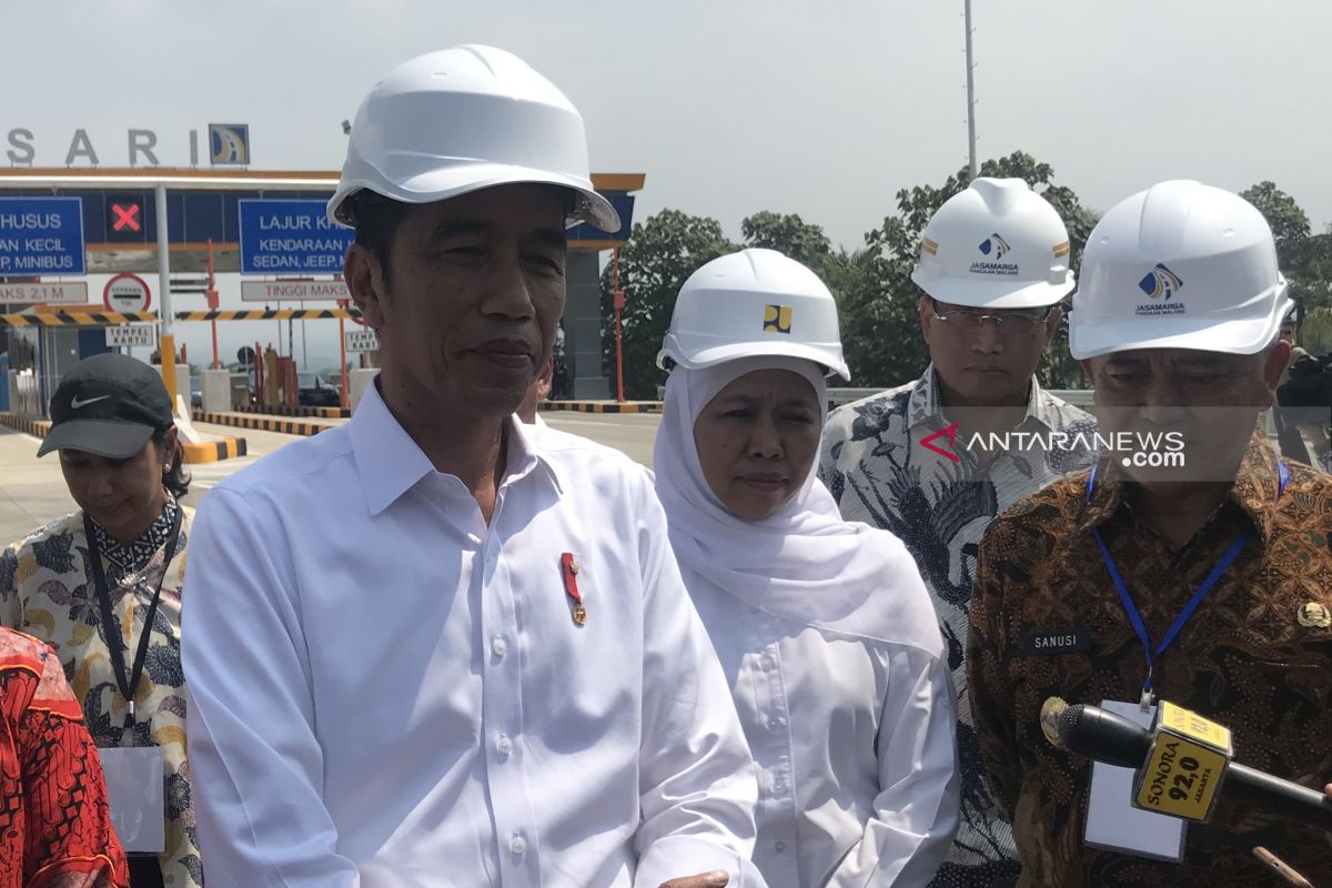 Jokowi sebut soal ancaman, serahkan ke aparat kepolisian