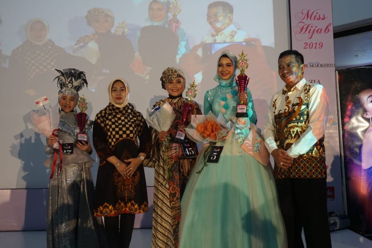 Wali Kota nobatkan Miss Hijab Mojokerto 2019