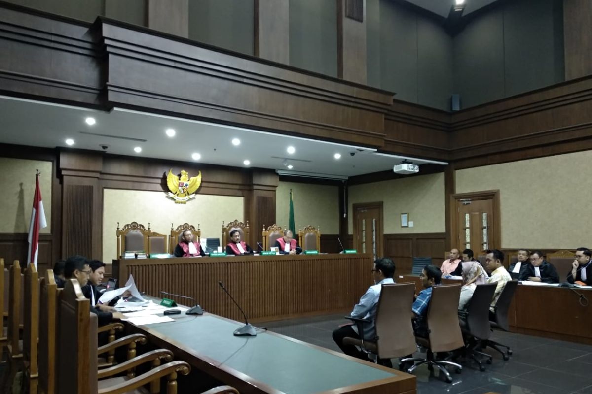 Witness Supriyono claims "fees" from KONI to ministry normal practice