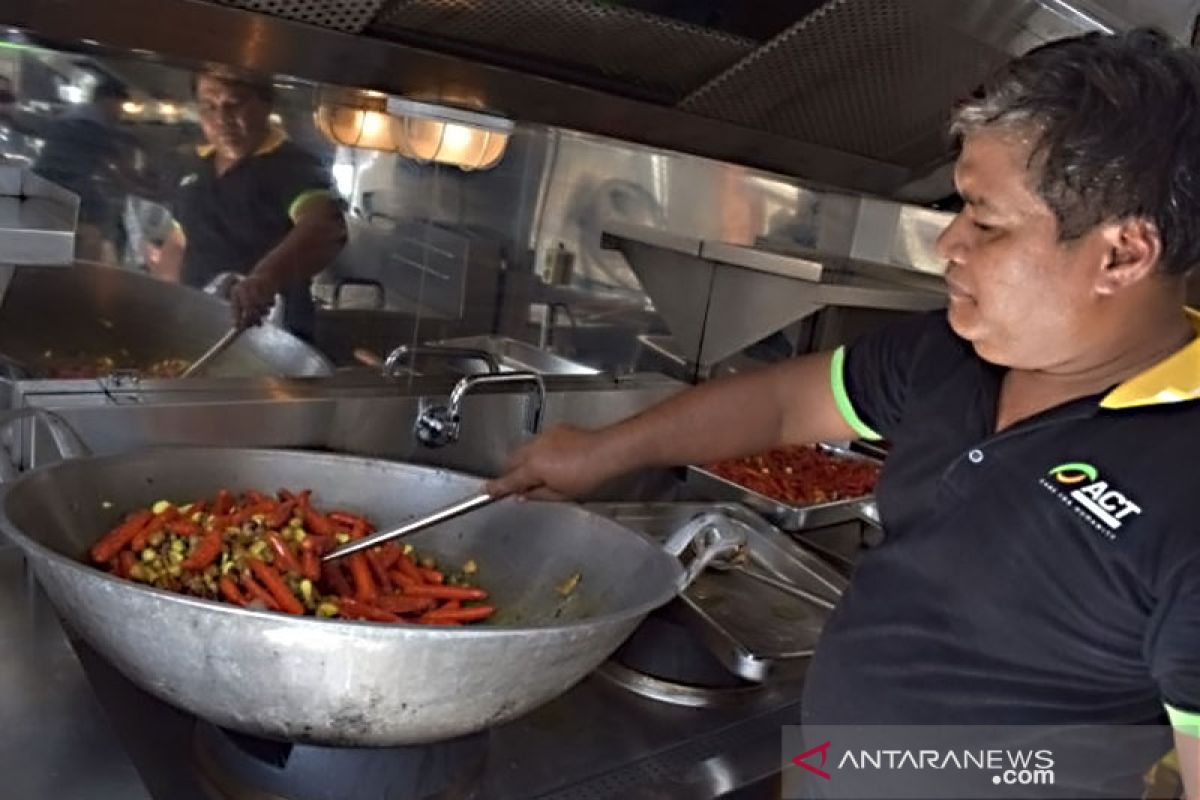 ACT sajikan ribuan hidangan hotel berbintang untuk bukber duafa