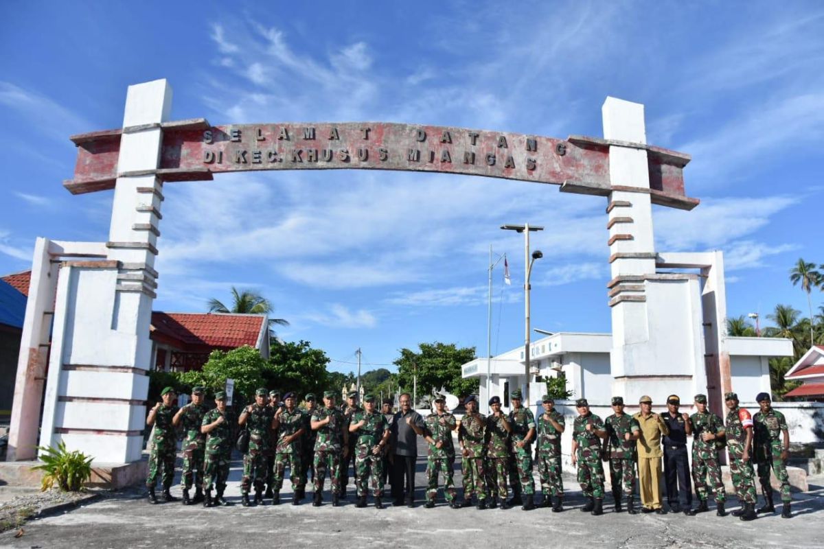 Pangdam XIII Merdeka kunjungi Pulau Miangas