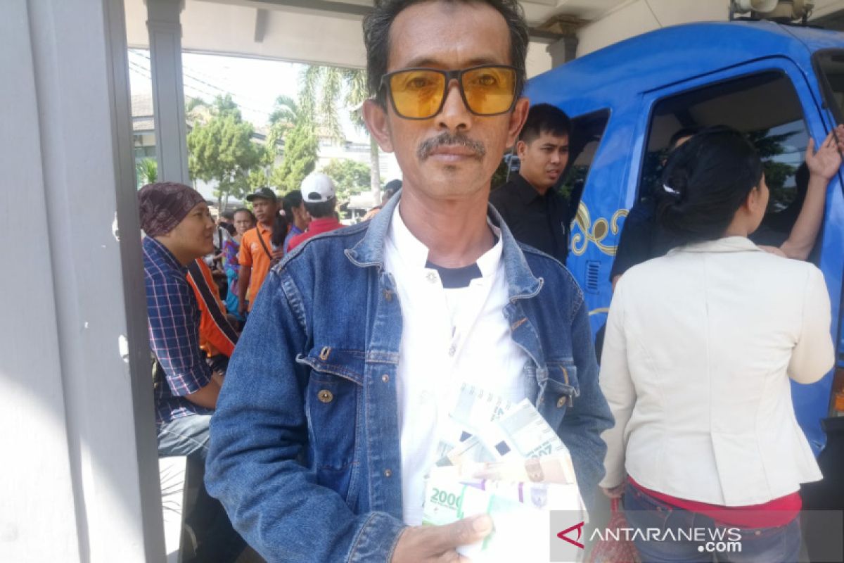 Hari pertama, BI Surakarta sediakan Rp300 juta untuk tukar uang baru