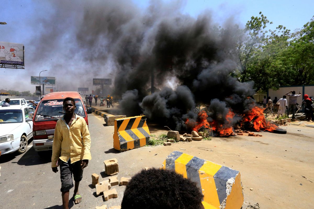 Uni Afrika skors Sudan, tuntut penghentian  aksi militer