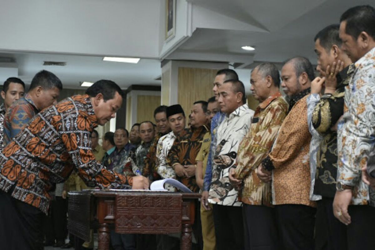 Bupati Samosir hadiri Rakor Pencegahan Korupsi di Kantor Gubsu