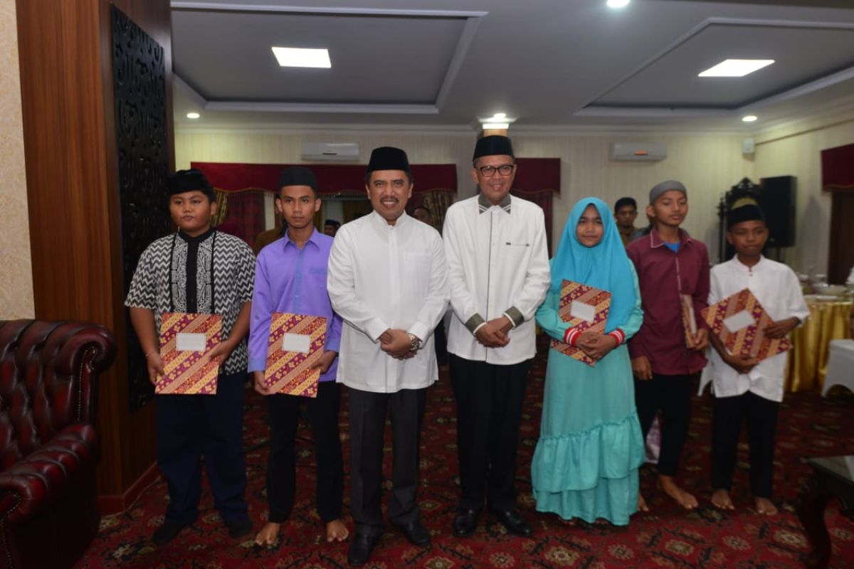 Gubernur Sulsel ajak umat tingkatkan ibadah di bulan Ramadhan