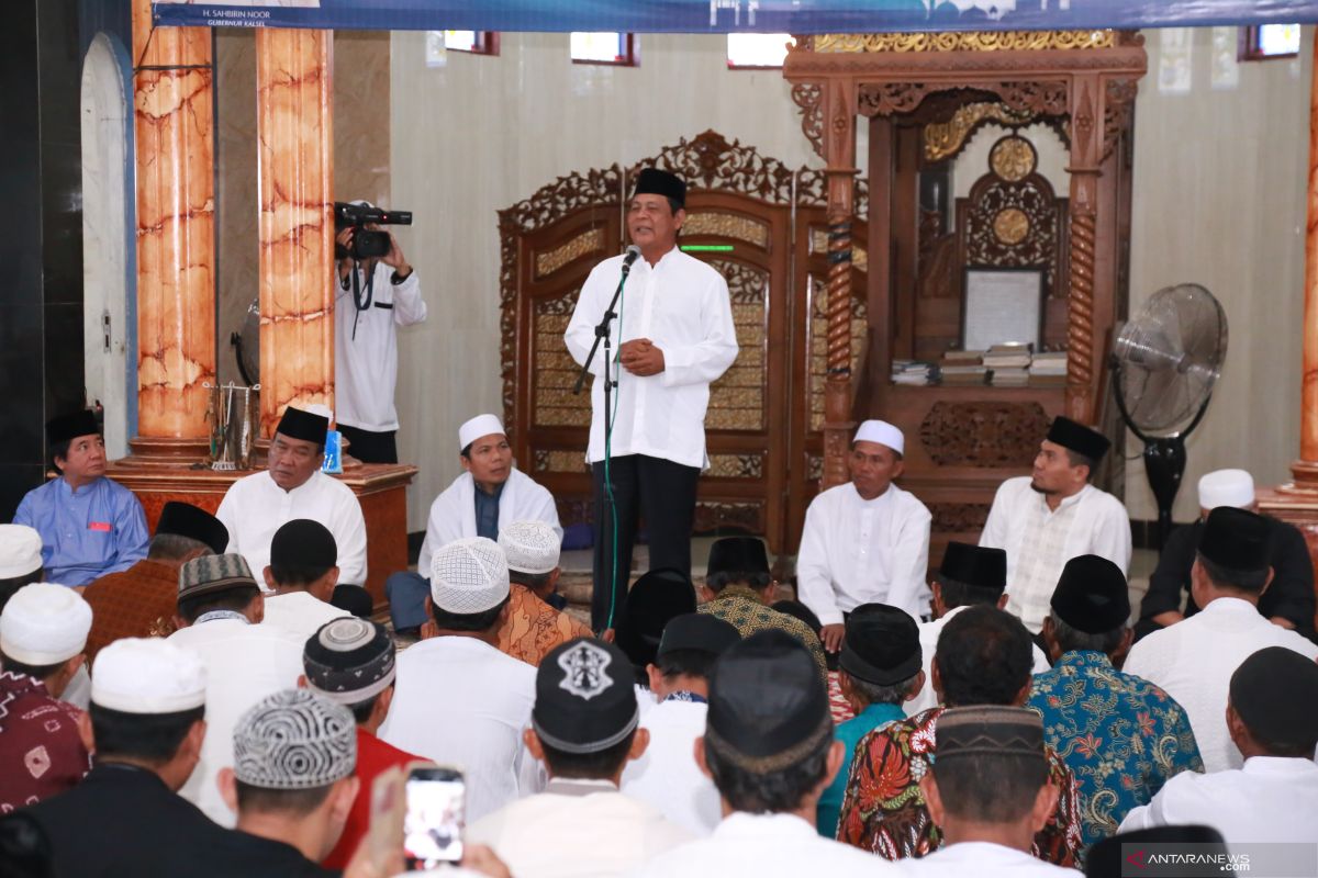 Gubernur Safari Ramadhan ke Desa Padang