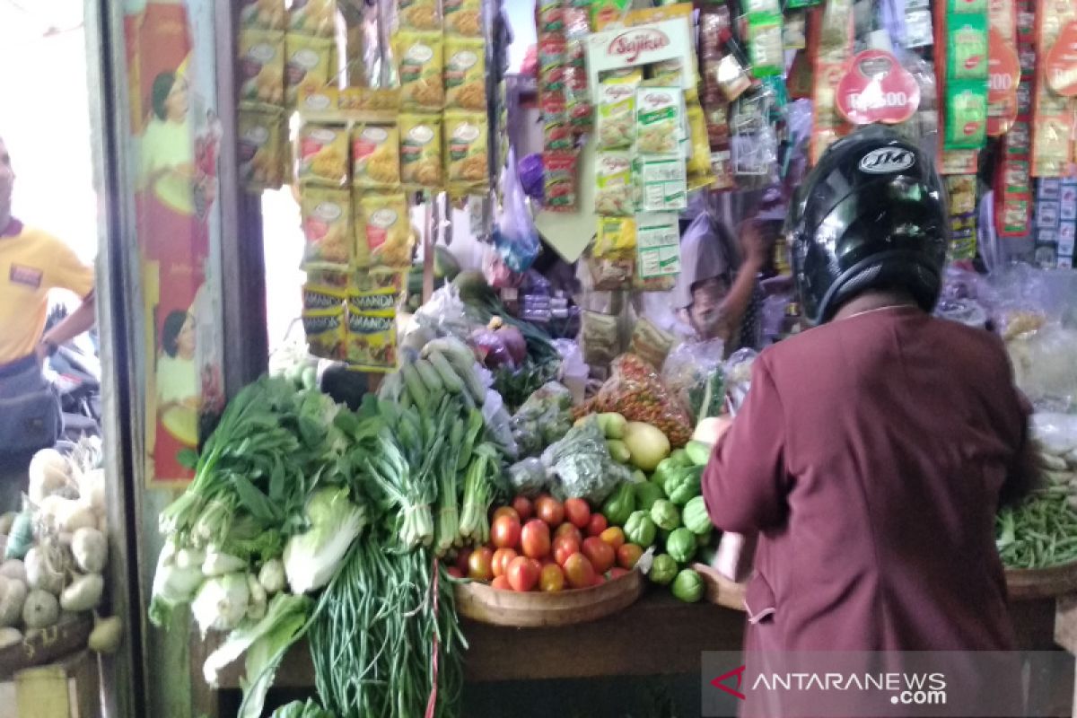 Harga bawang putih di Kulon Progi turun jadi Rp38.000