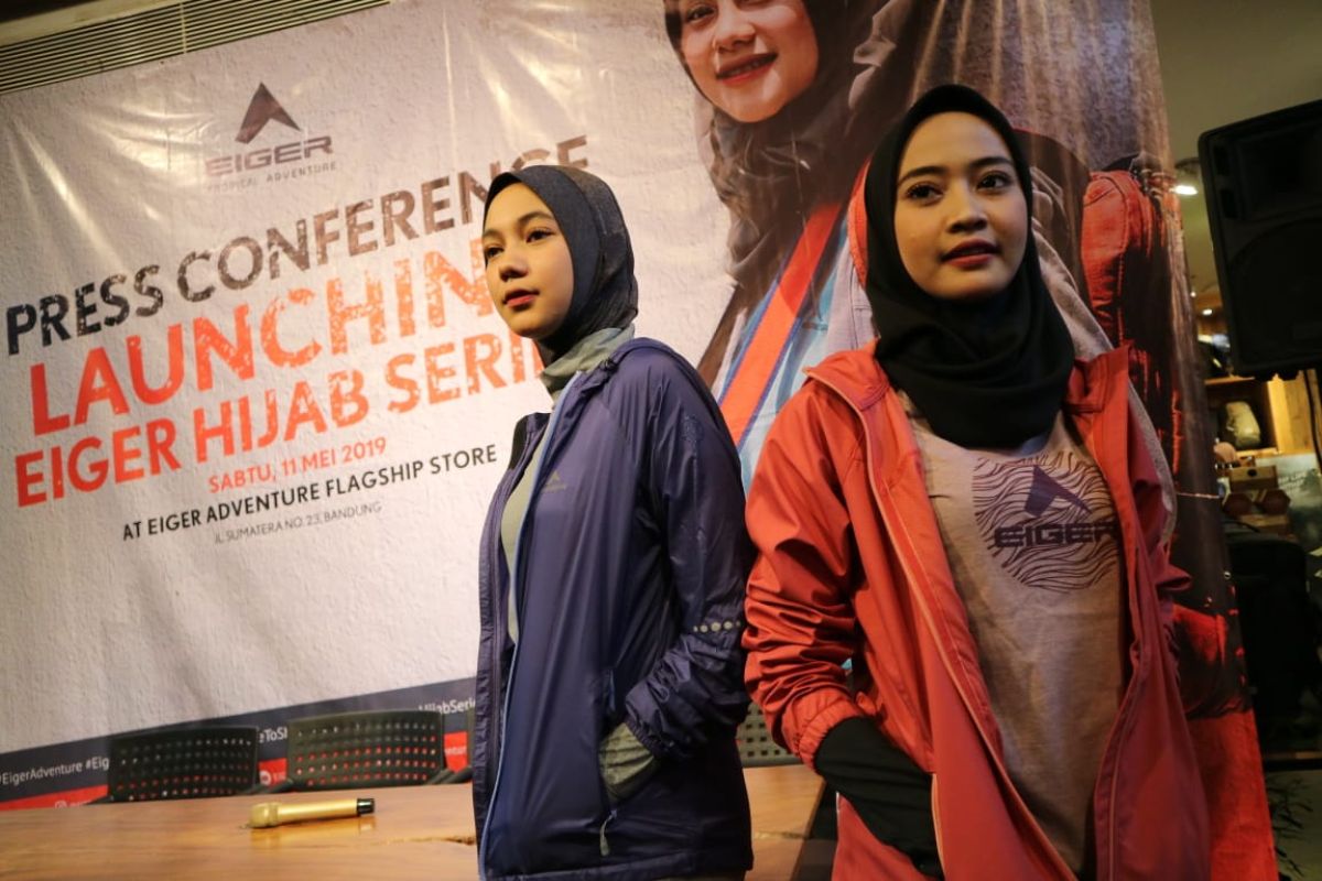 Jilbab khusus perempuan berjiwa petualang