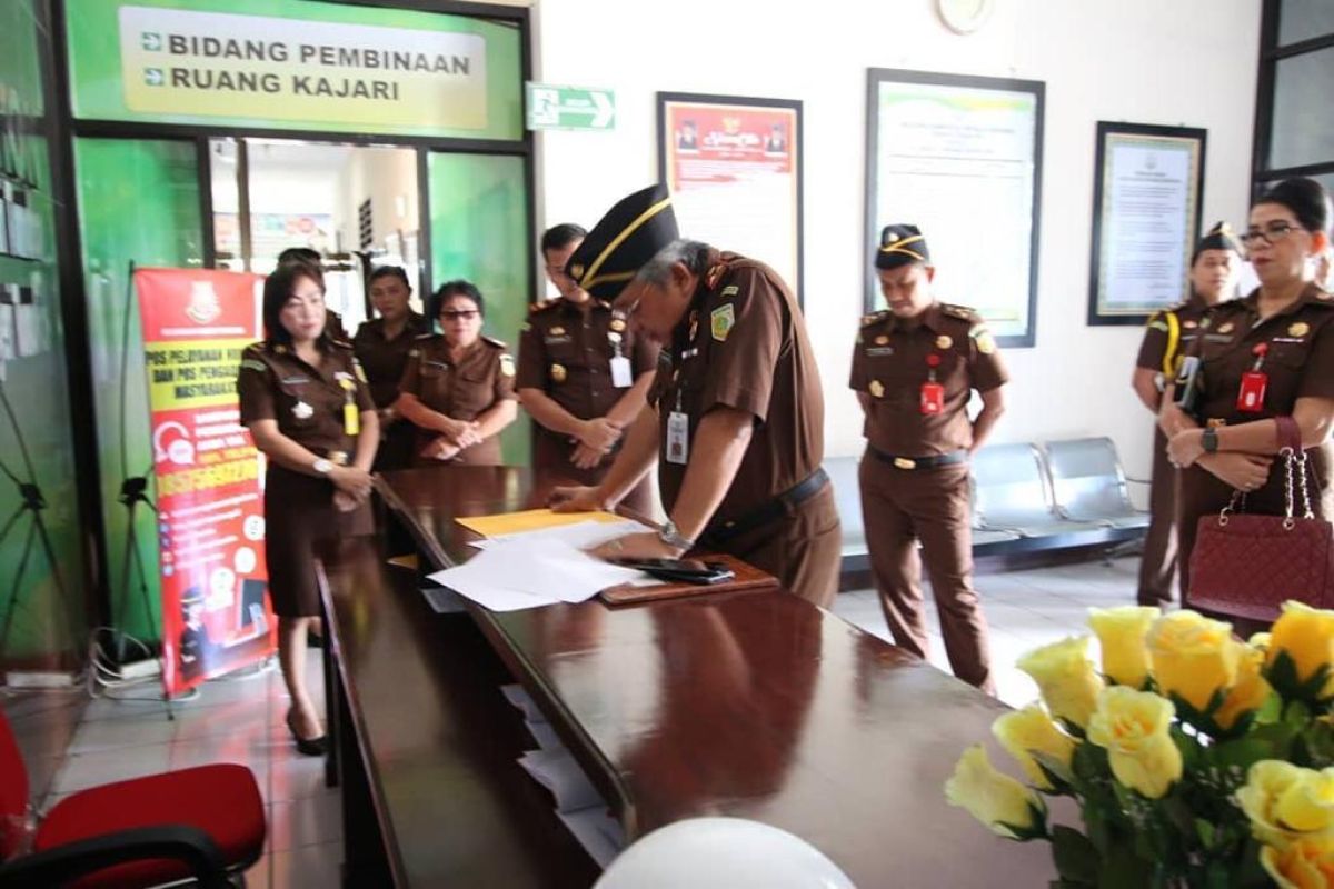 Kajati Sulawesi Utara Sidak Kejari Tomohon