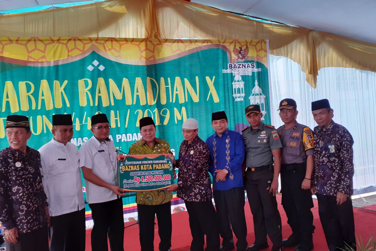 Baznas Padang salurkan paket belanja Ramadan senilai Rp4,5 miliar