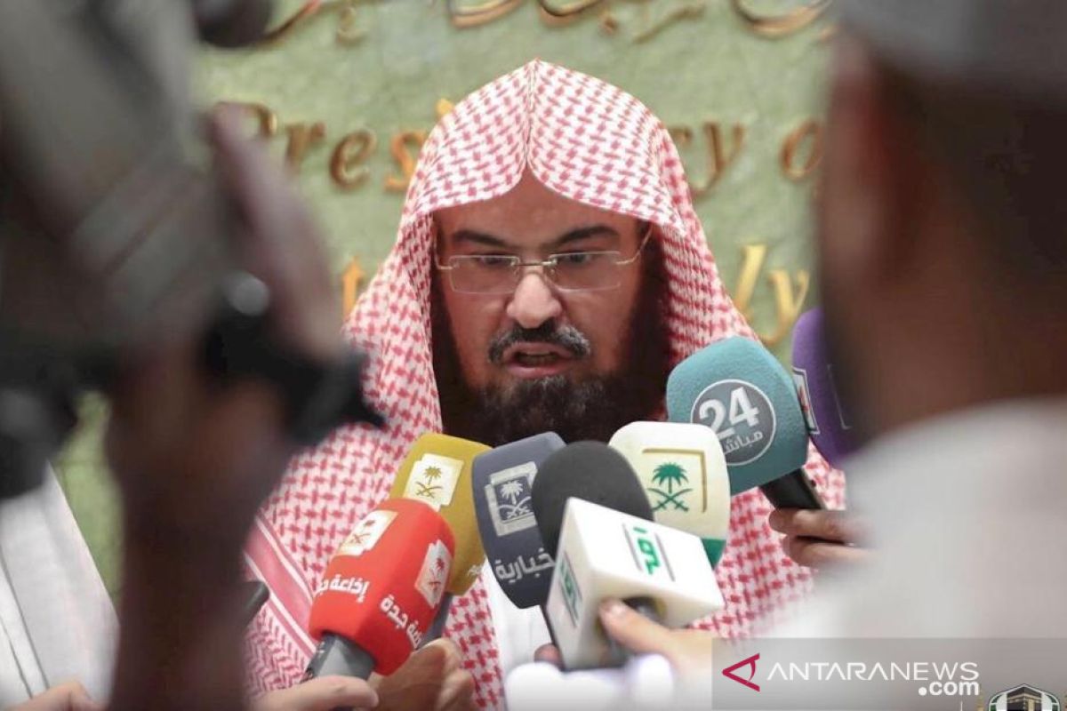 Al-Sudais denounces attack over Aramco's pumping stations