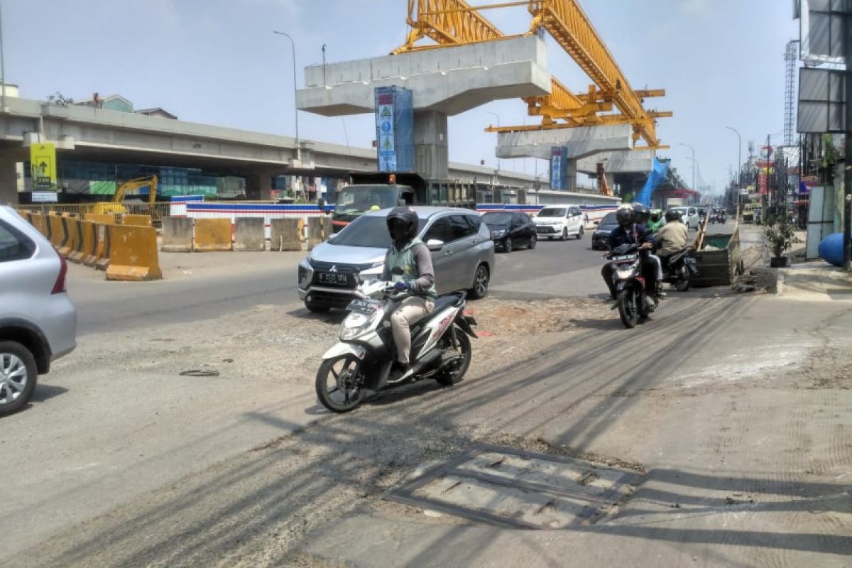 Pemkot Bekasi mulai perbaiki jalur mudik 2019