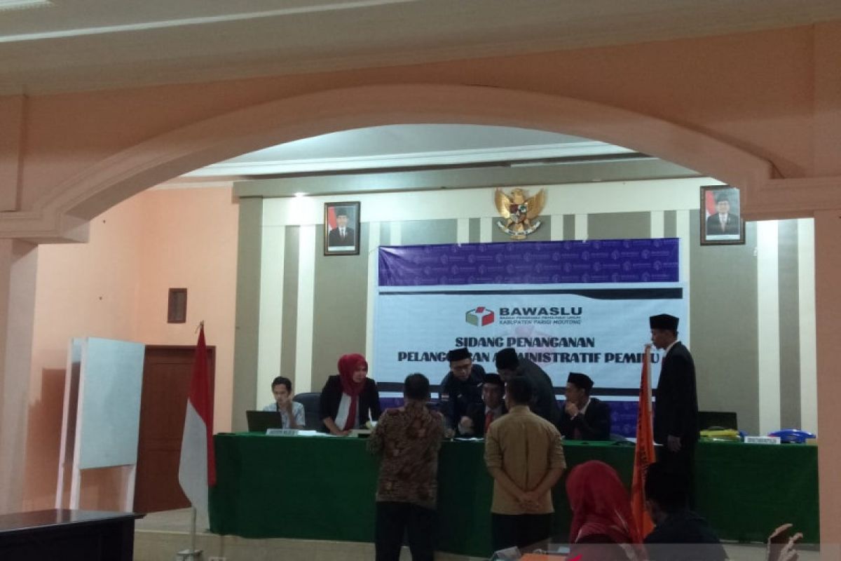 Sidang pelanggaran administratif pemilu di Parigi Moutong diskors