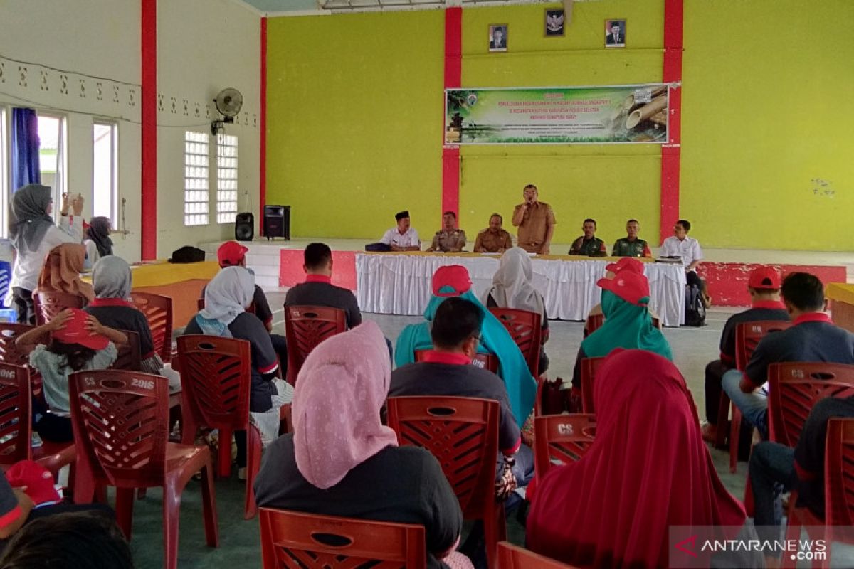 Kemendes latih puluhan pengelola BUMNag di Pesisir Selatan, ini tujuannya