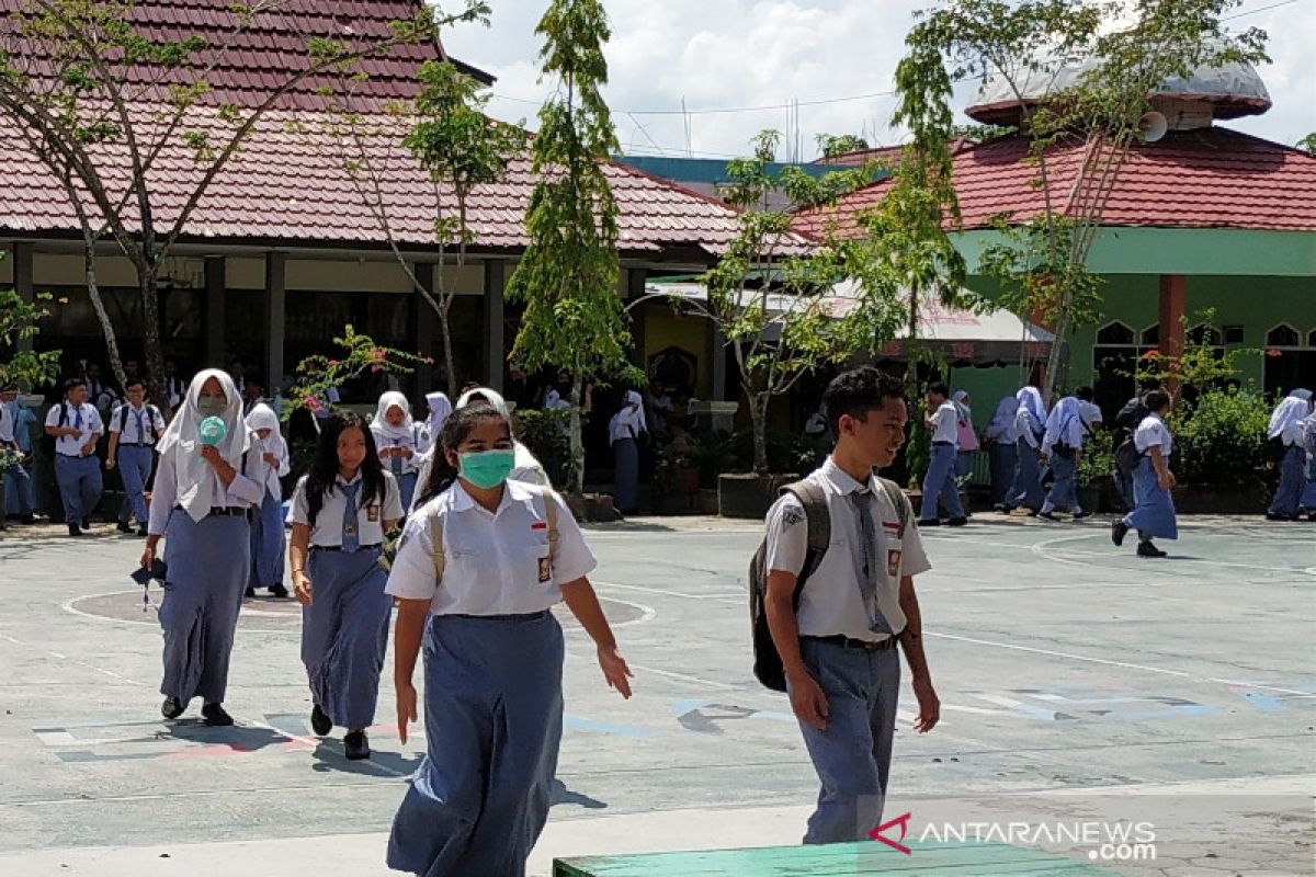 Kadisdik Kalteng diberhentikan dan diganti pelaksana tugas