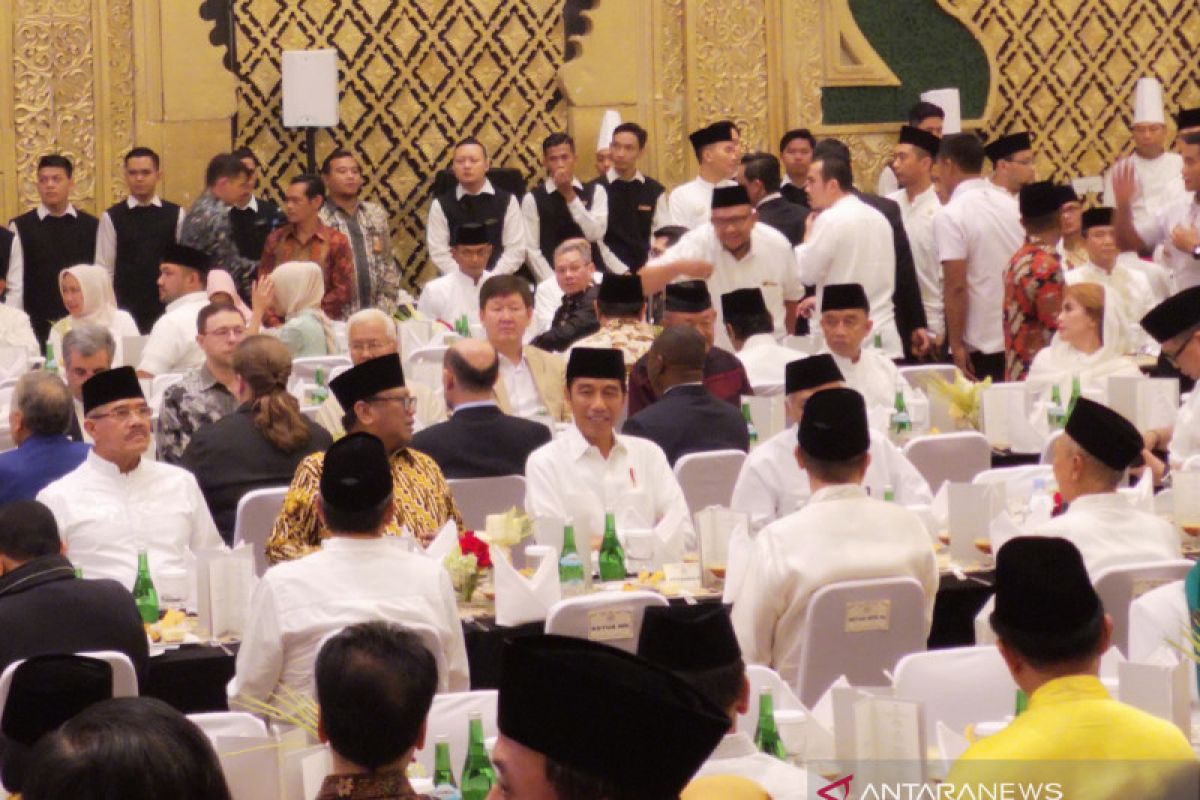Presiden Jokowi buka puasa bersama Pimpinan dan Anggota DPD