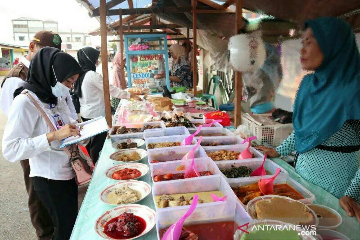 BPOM lakukan uji sampel pangan di Pasar Ramadhan