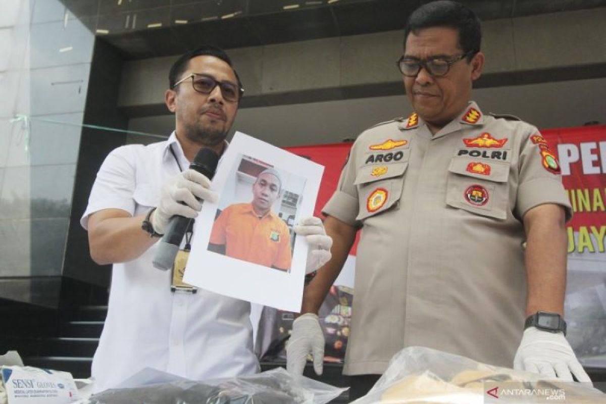 Polisi sita barang bukti terkait rekaman video penggal kepala Jokowi