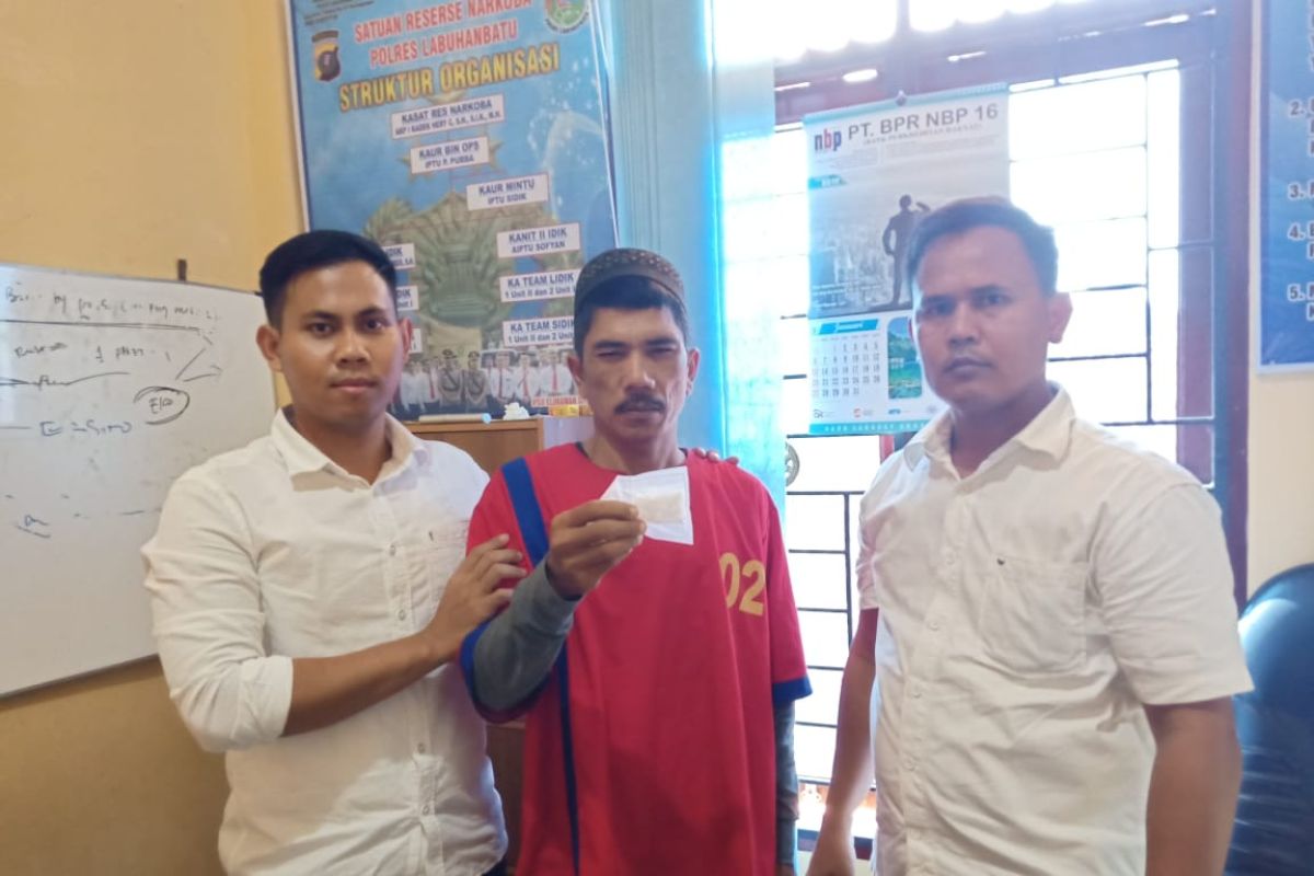 Polres Labuhanbatu gerebek dua lokasi transaksi narkoba