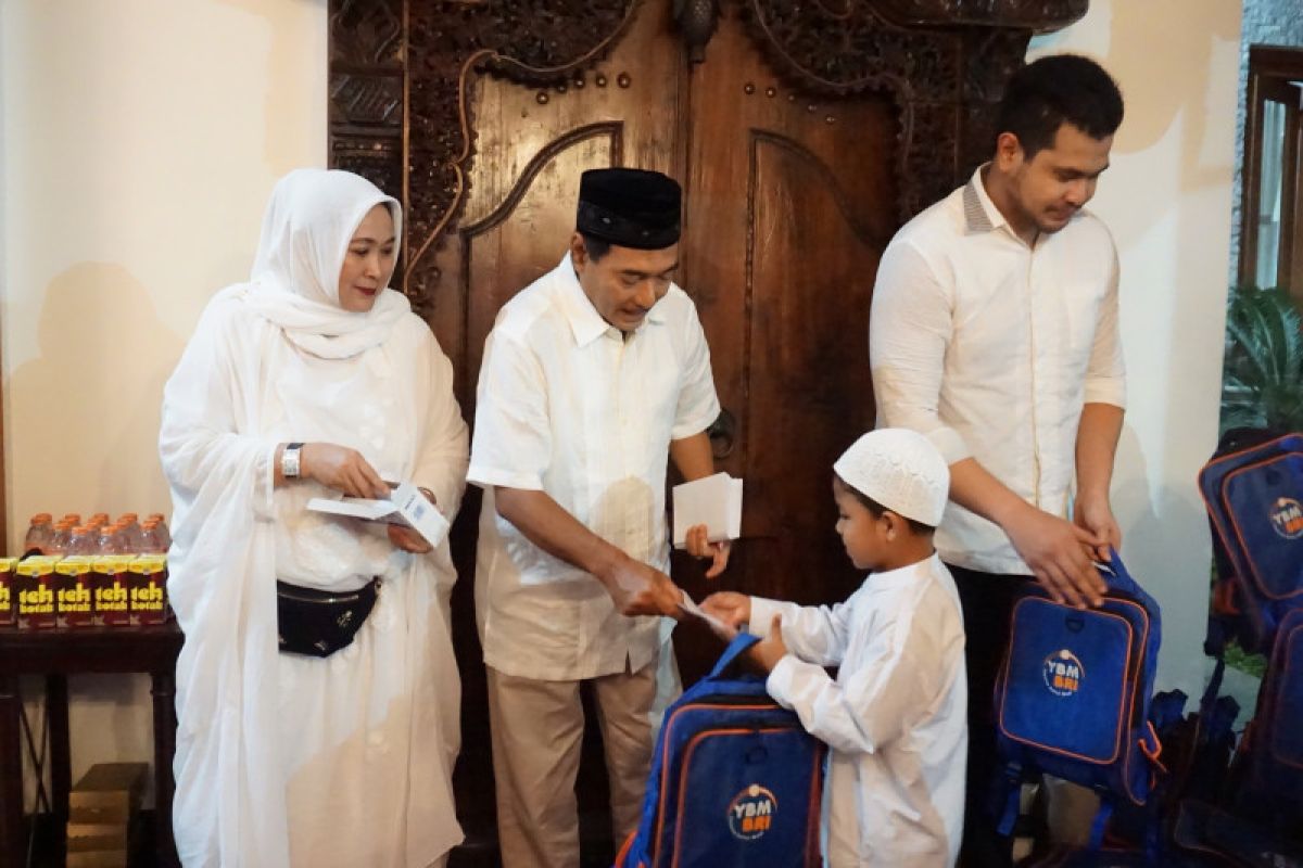 YBM-BRI salurkan paket bingkisan pendidikan Ramadhan  yatim-dhuafa