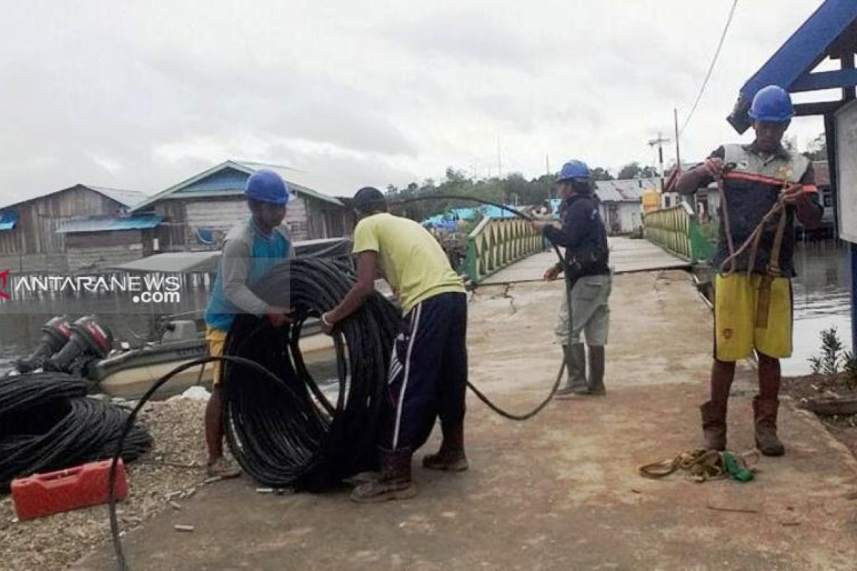 PLN melistriki lima desa di Raja Ampat