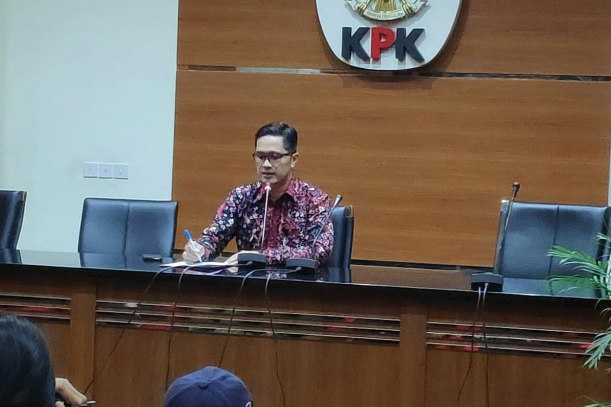 KPK panggil Plt Bupati  Tulungagung Maryoto Birowo