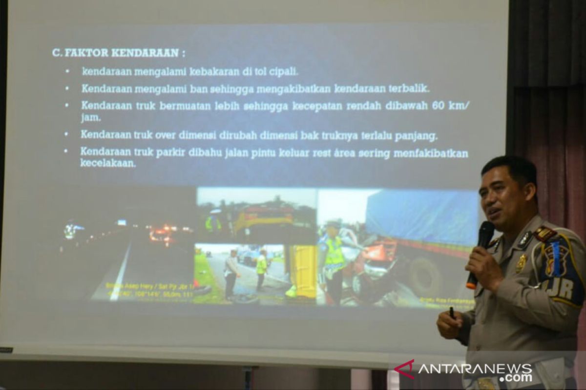 PJR: Jangan tergoda ngebut saat melintasi di Tol Cipali