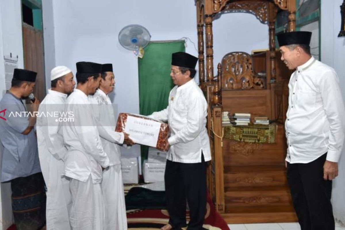 Gubernur safari Ramadan sampai ke ujung tenggara Sulteng