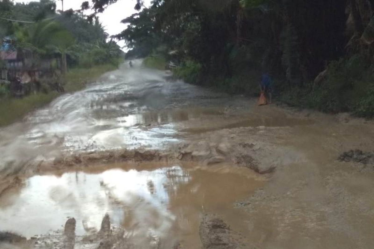 Penajam bebaskan lahan untuk pelebaran jalan negara 2020