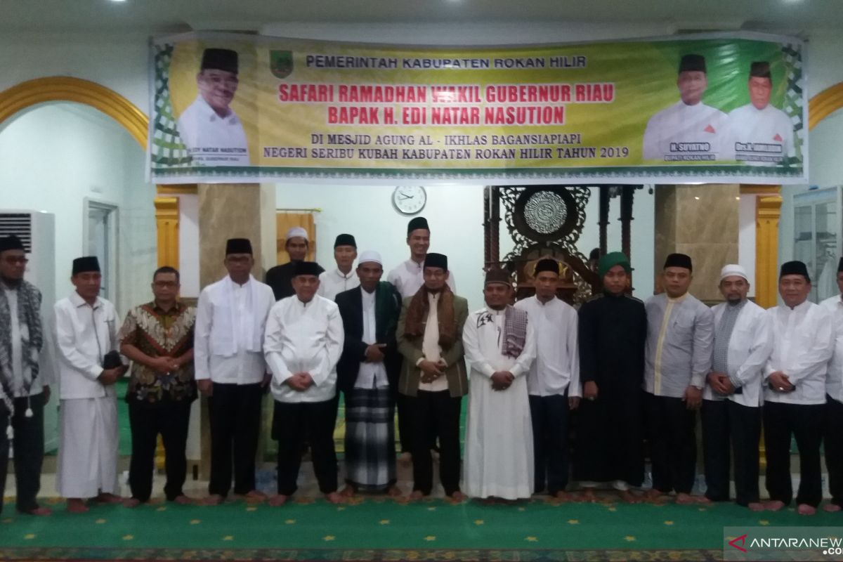 Wakil Gubernur Riau Safari Ramadhan di Rokan Hilir