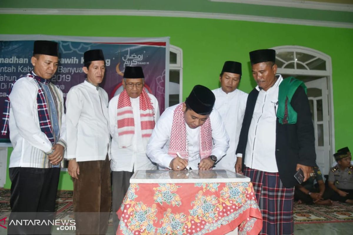 Safari Ramadhan, Bupati Banyuasin resmikan masjid