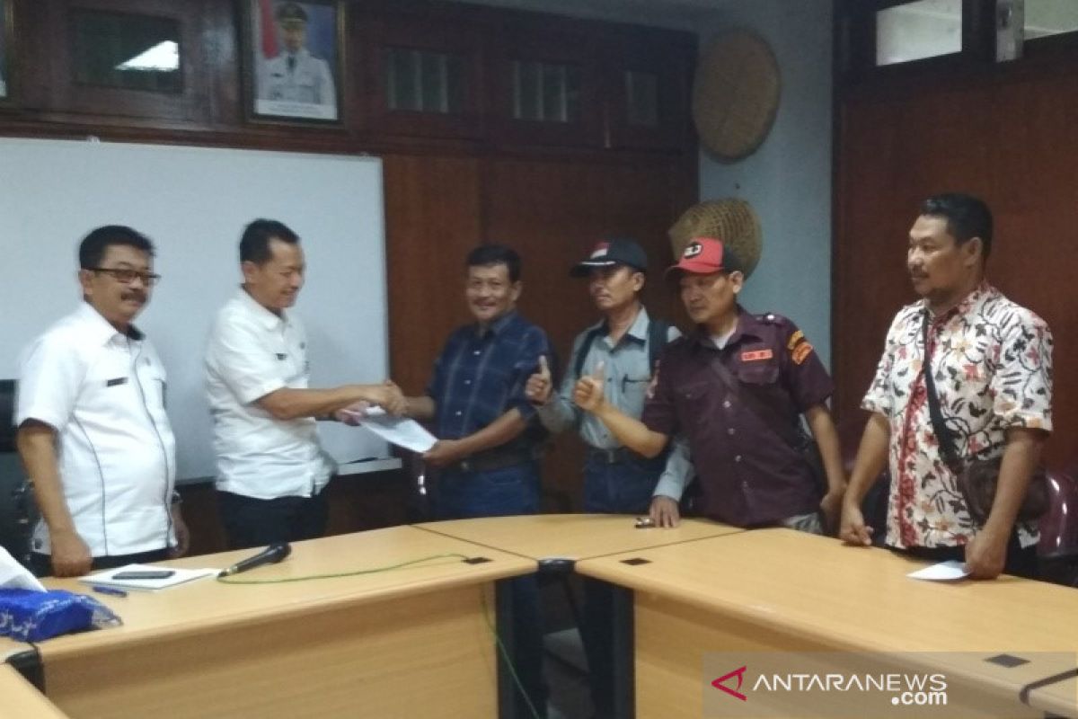 Pengisian perangkat desa di Kudus diduga sarat KKN