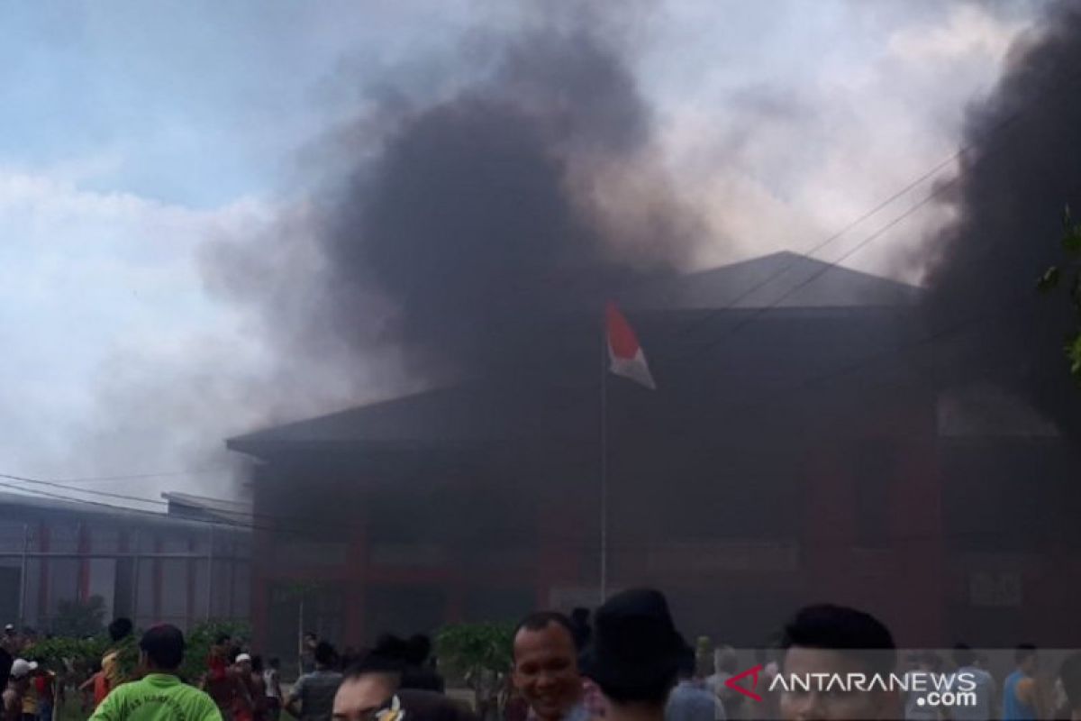 Rusuh, napi narkoba di Langkat bakar fasilitas Lapas