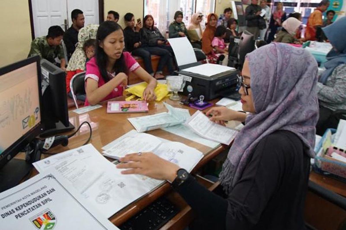 Telaah - Meneropong pentingnya diskresi dalam Street Level Bureaucracy