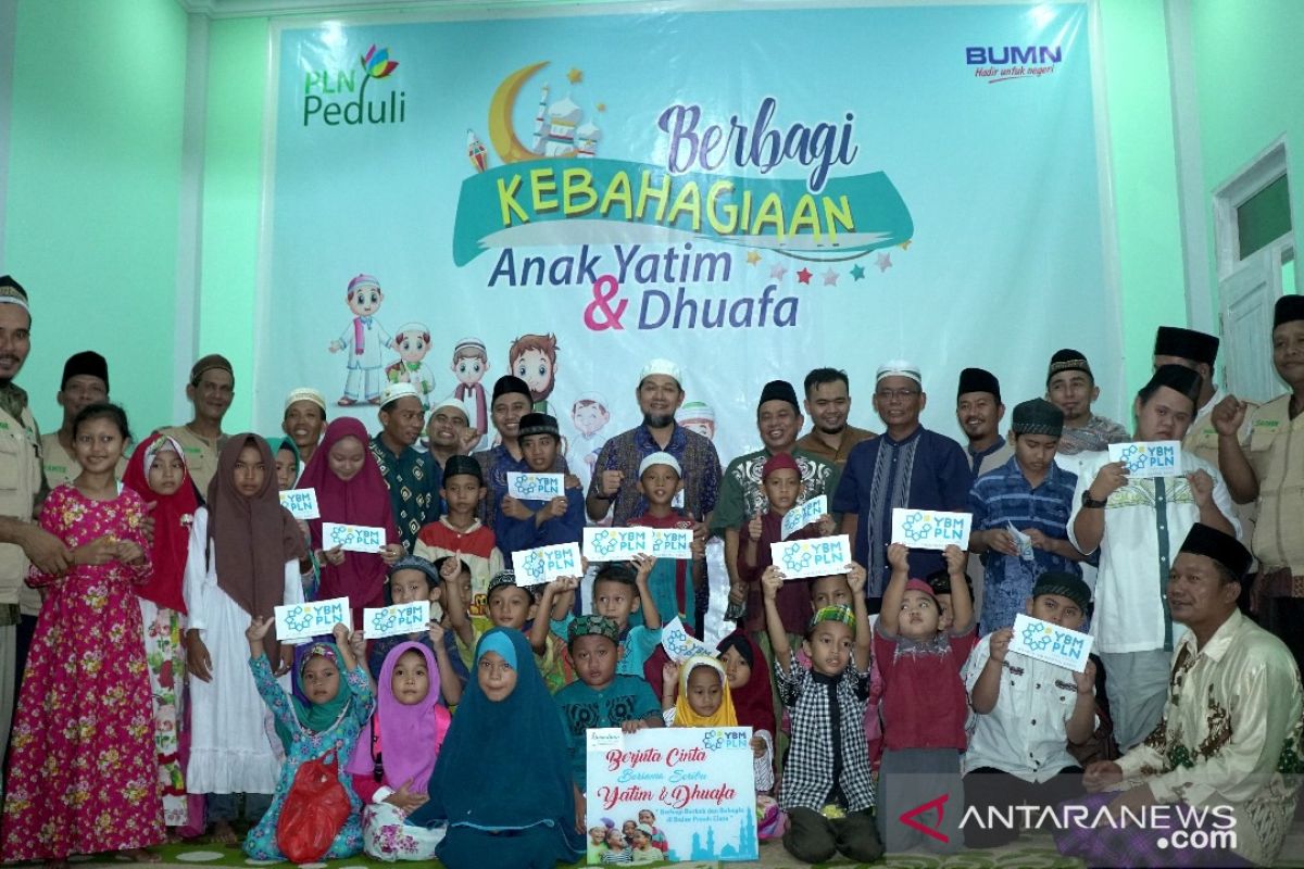 Saat PLN berbagi kebahagiaan dengan 8000 anak yatim dan dhuafa se-Indonesia