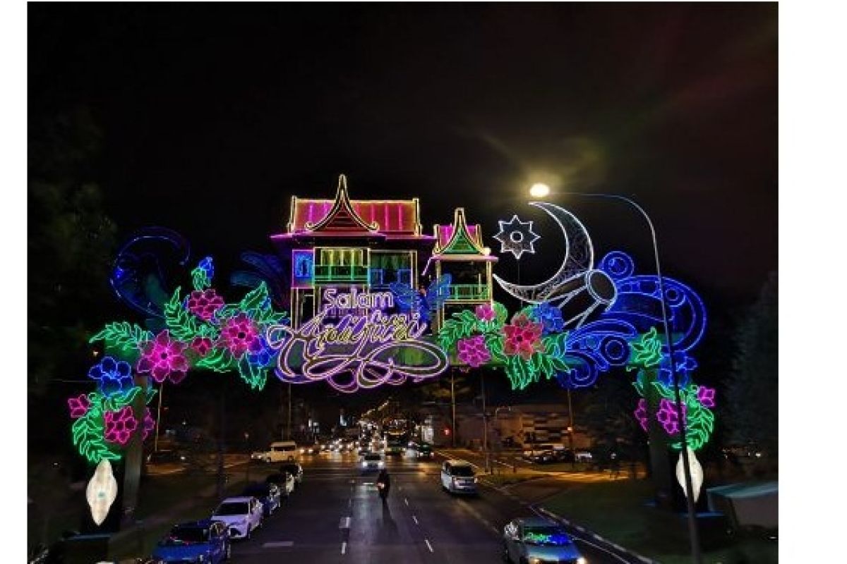 Geylang Serai Dazzles with close to 50 Light Installations for Hari Raya Light Up 2019