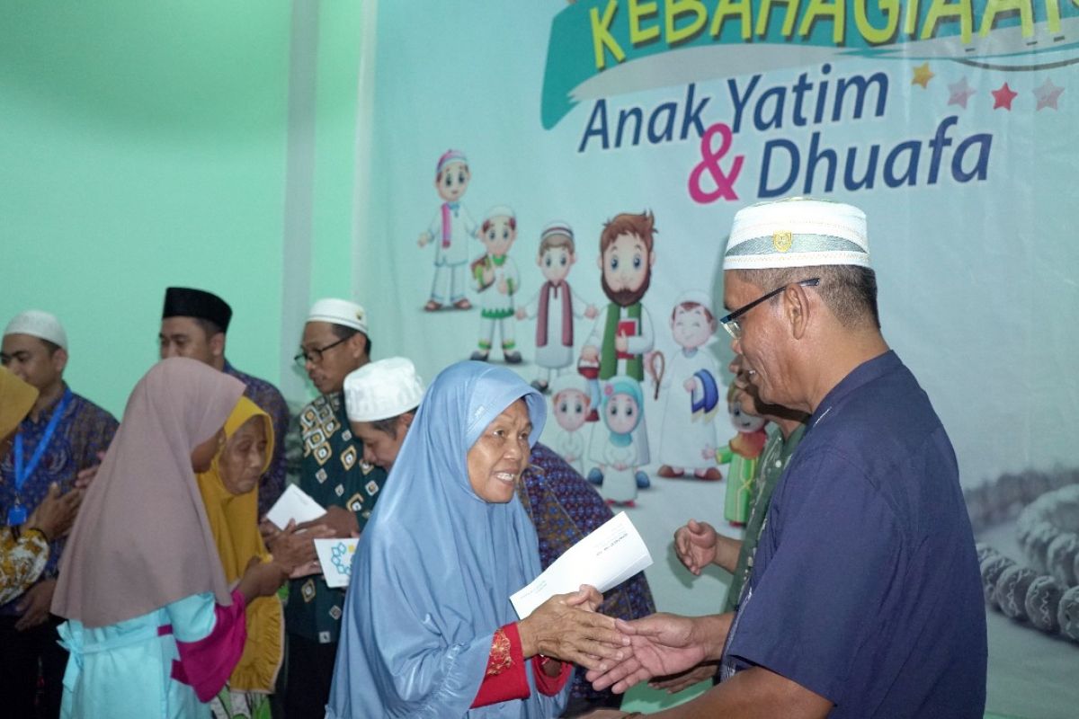 PLN Berbagi kebahagiaan bersama 8000 anak yatim dan dhuafa