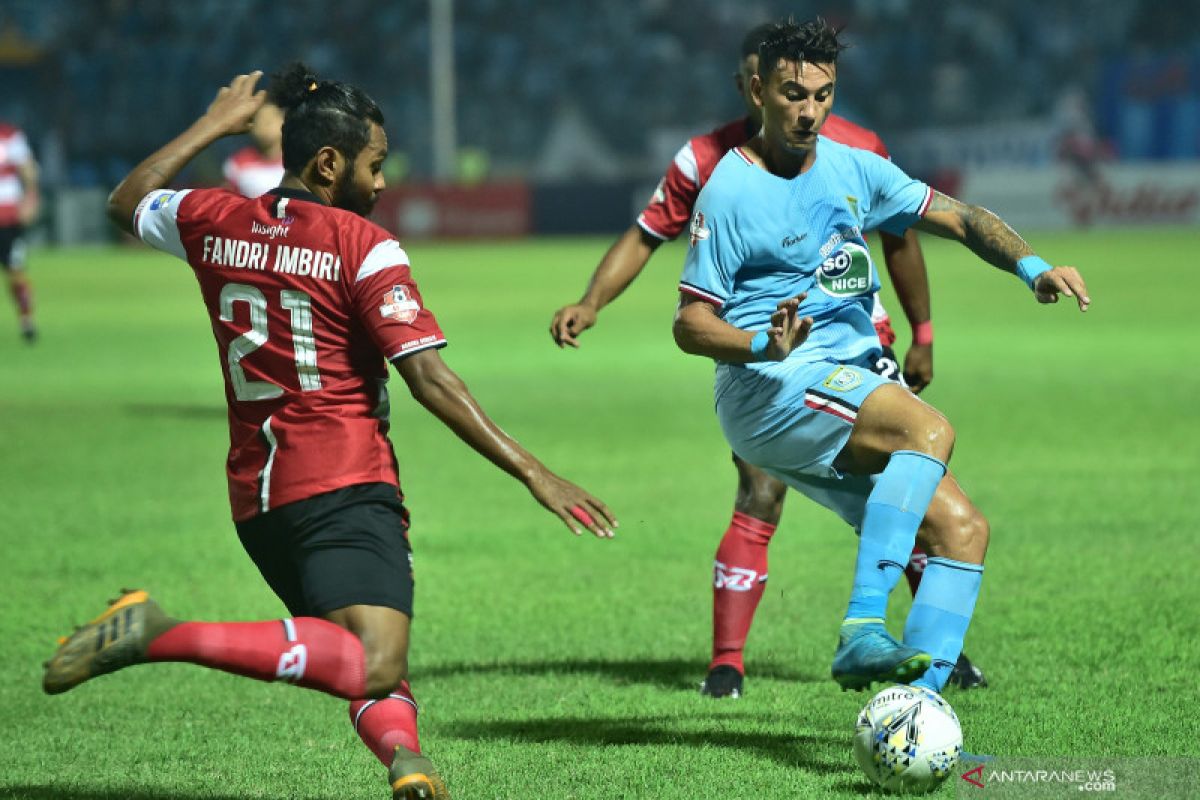 Bantai Persela, Madura United puncaki klasemen sementara