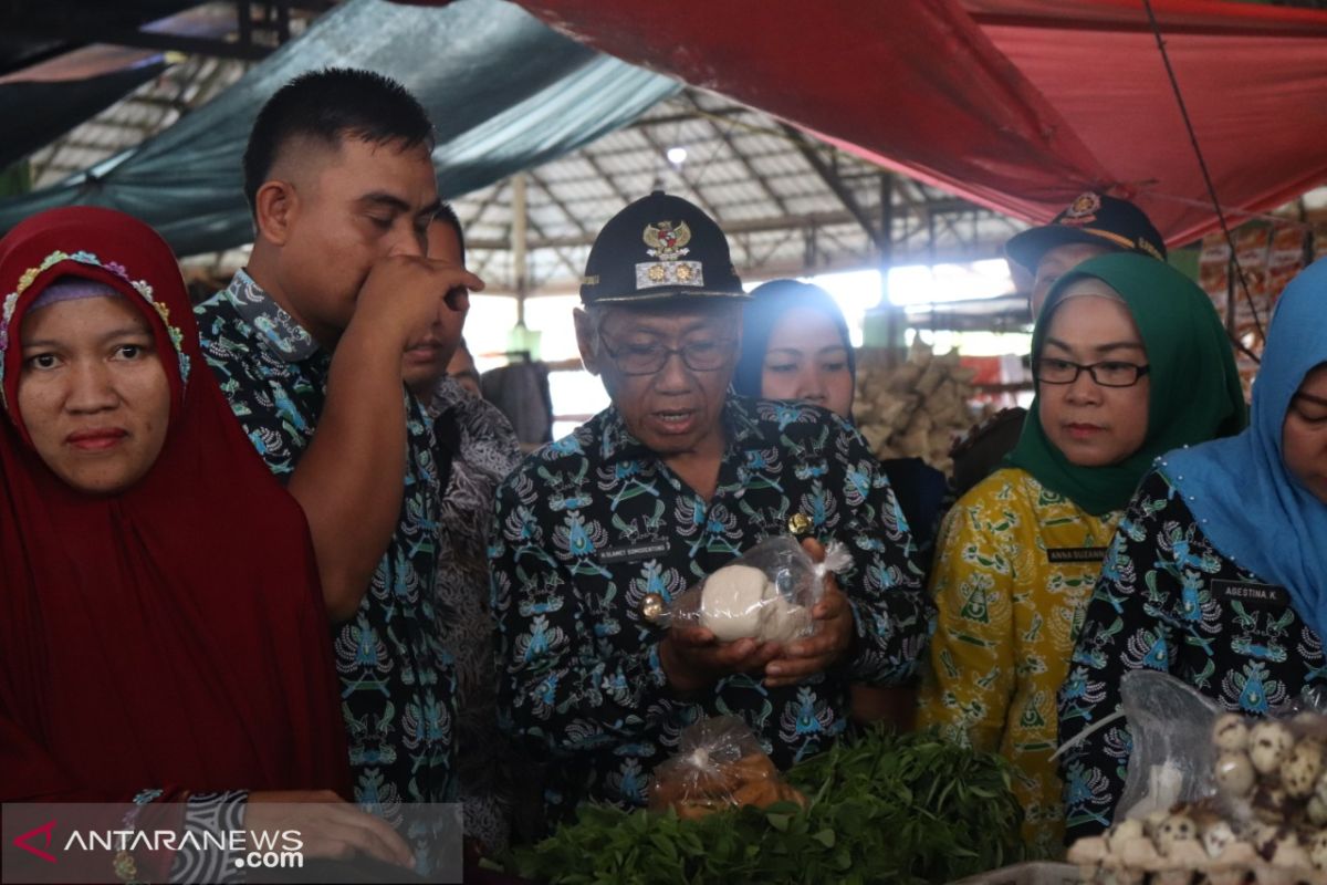 Wakil Bupati Banyuasin sidak pasar temukan makanan gunakan pewarna berbahaya