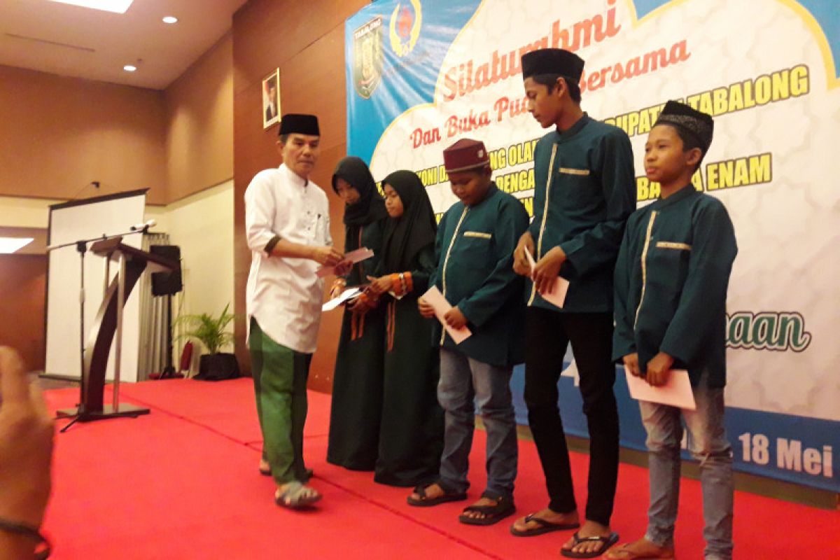 KONI Tabalong, IMI South Kalimantan share with orphanage
