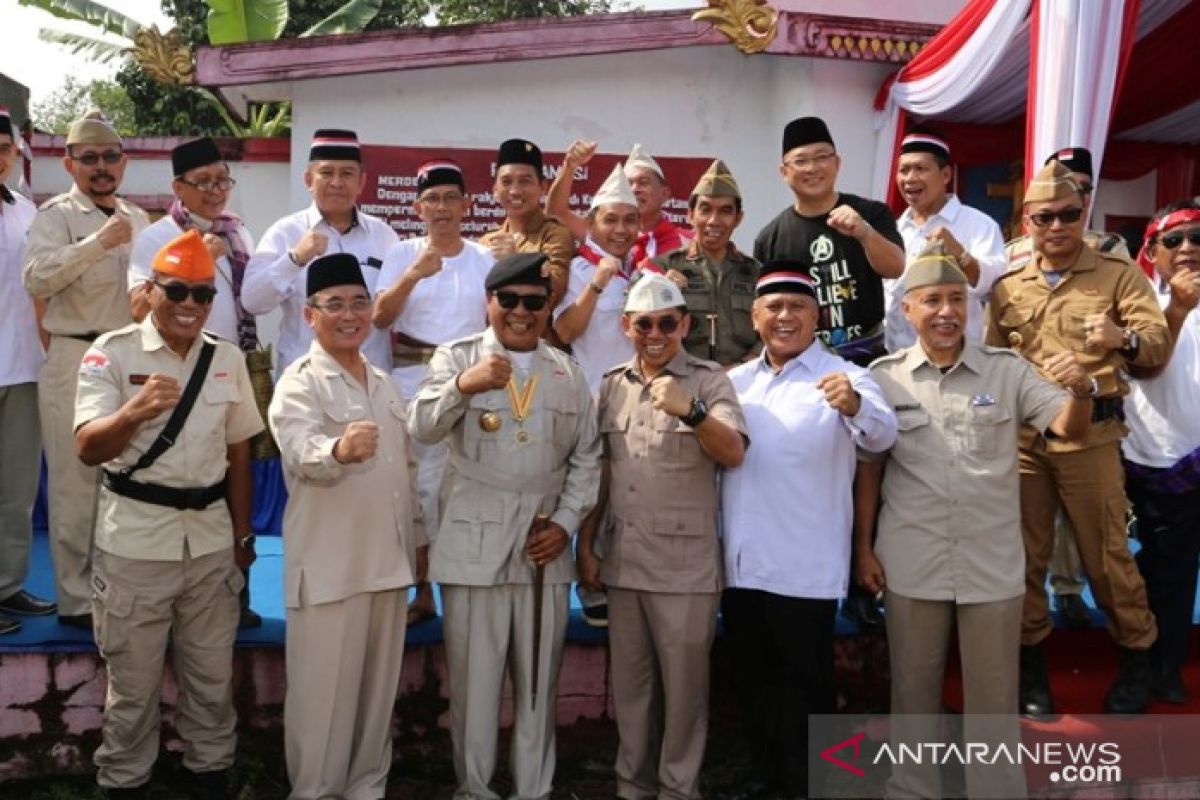 Peringati proklamasi 17 Mei 1949 para peserta kenakan pakaian perjuangan