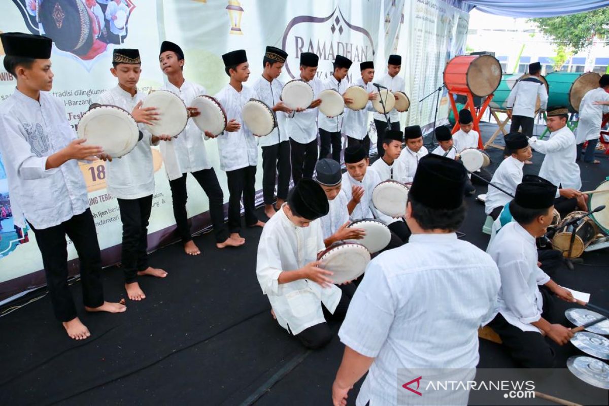 Ratusan pelajar nusantara ikuti festival hadrah di Banyuwangi