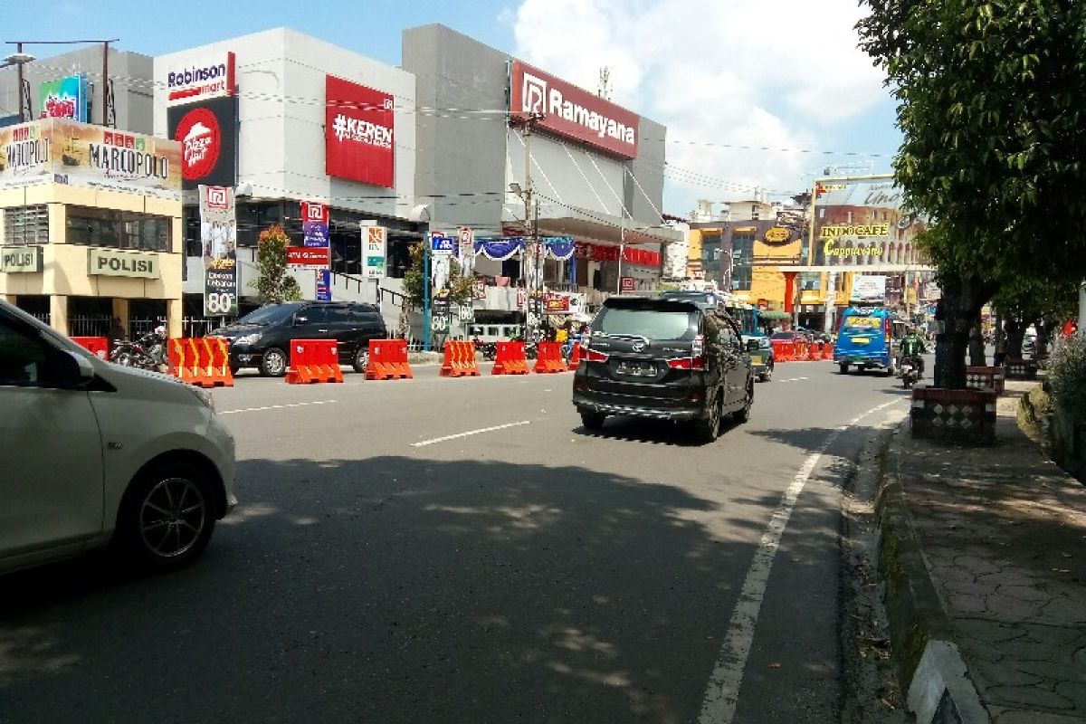 Jelang Idul Fitri, polisi rekayasa arus lalu lintas segitiga Pematangsiantar