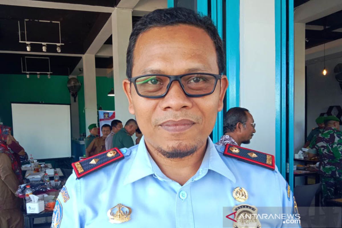 Tiket pesawat masih mahal, warga Aceh buat paspor untuk mudik lebaran