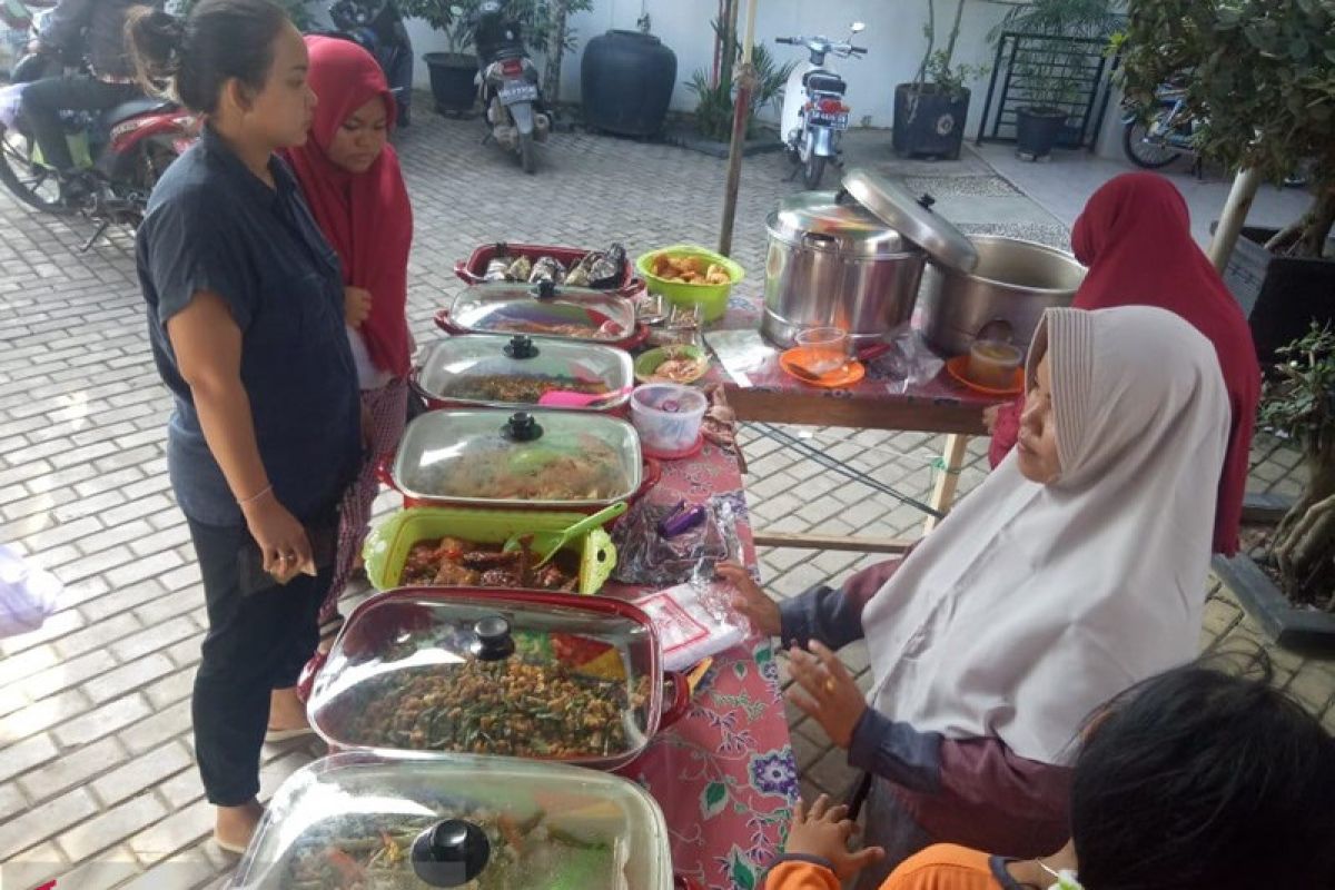 Pedagang dadakan Ramadhan raih omzet Rp2juta perhari