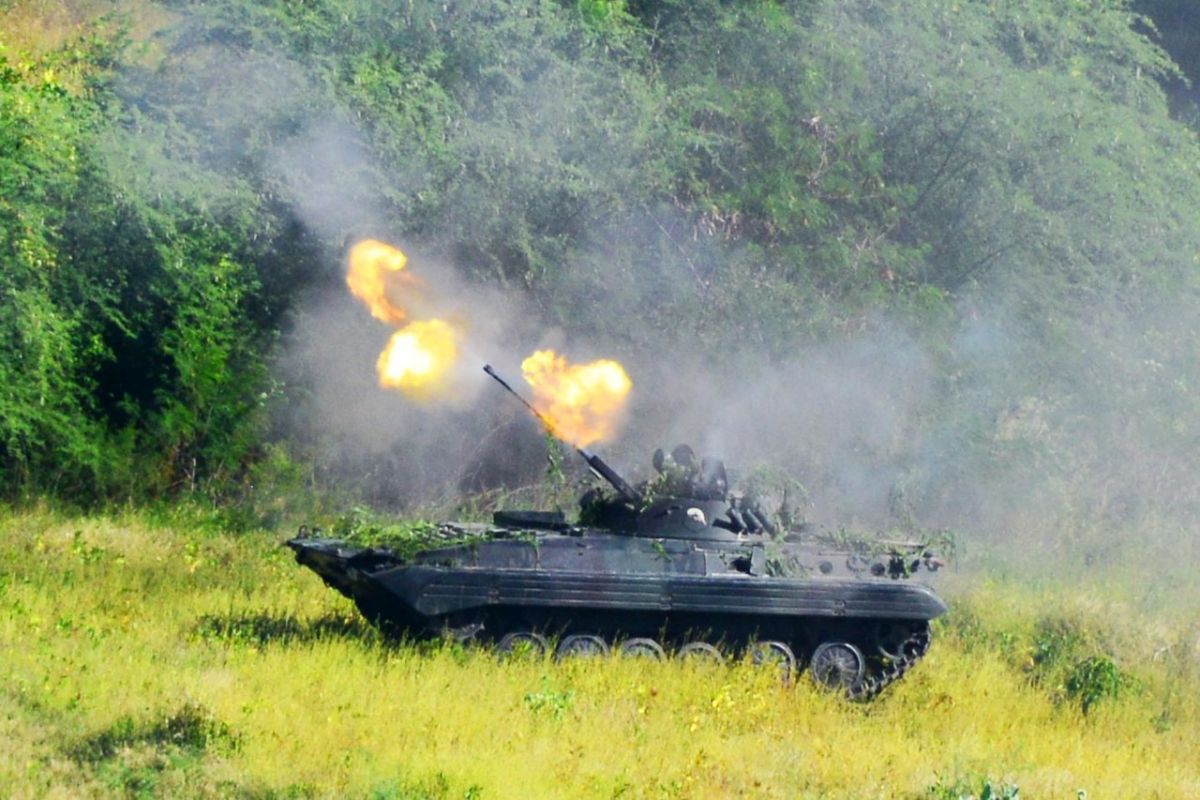 1.000 Marinir latihan tempur di Situbondo